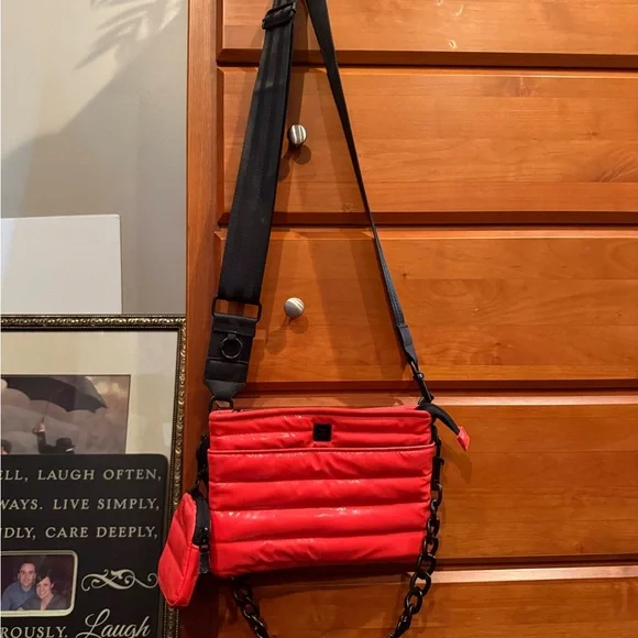 Red Quilted Chain Shoulder Bag - Picture 2 of 5